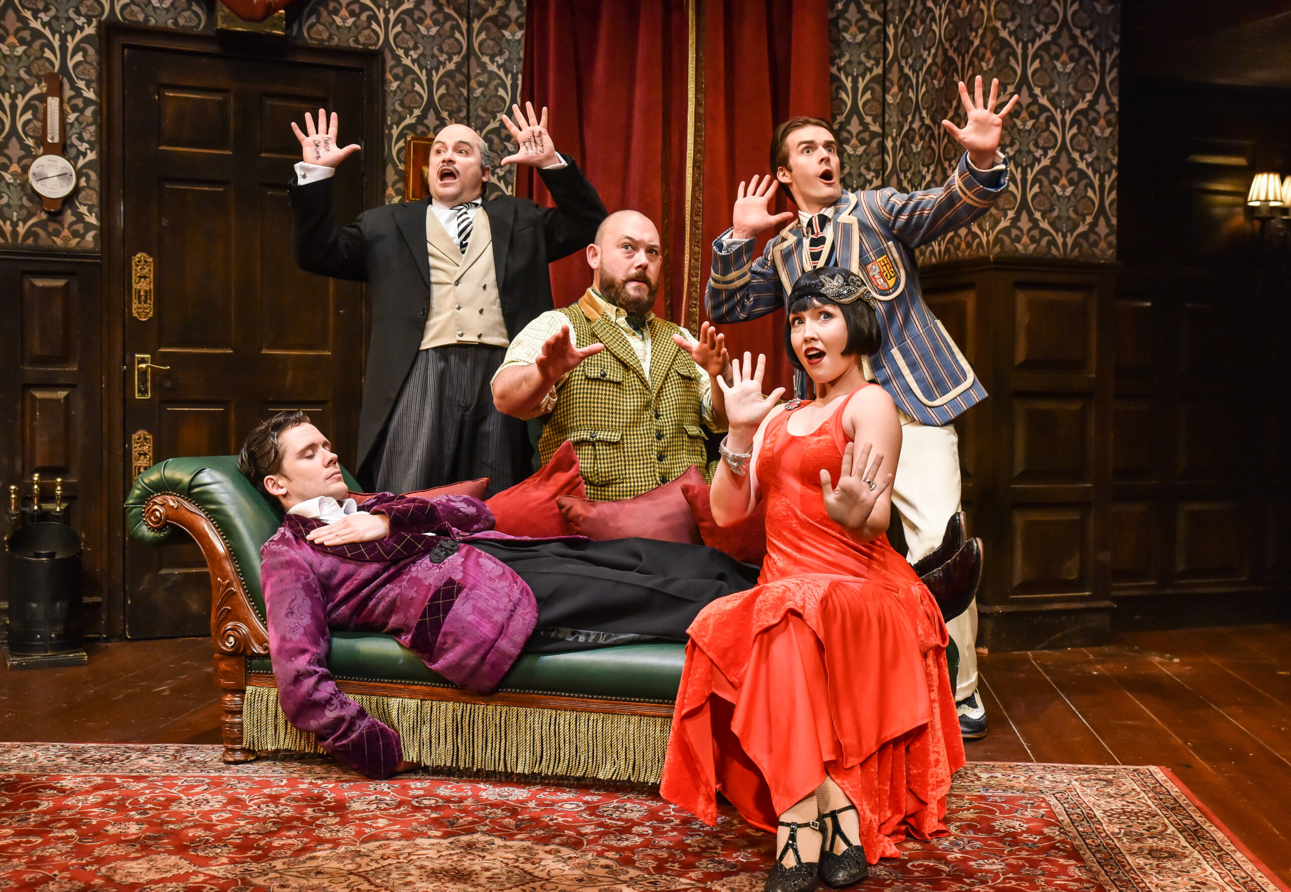 The Play That Goes Wrong Review | Birmingham Hippodrome